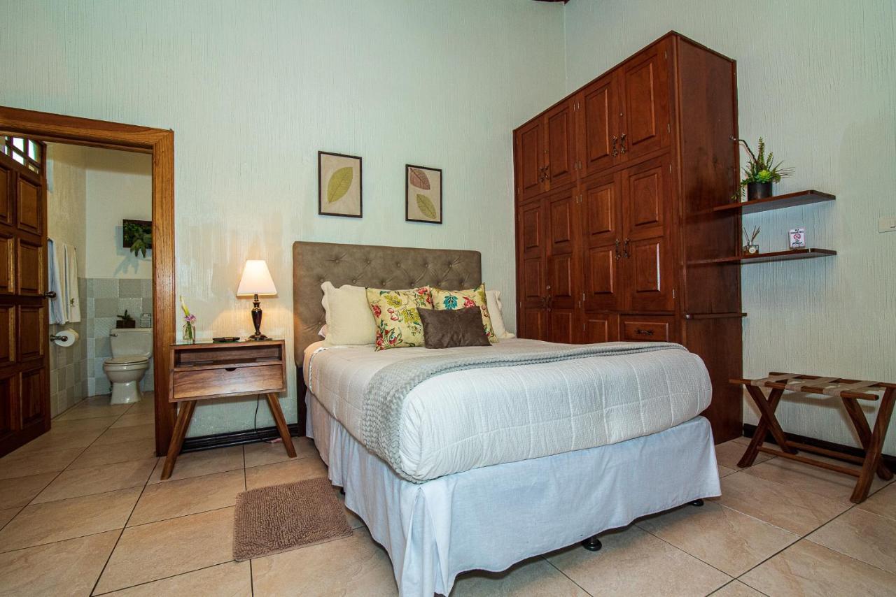 Acanthus Boutique Hotel Quetzaltenango Bagian luar foto